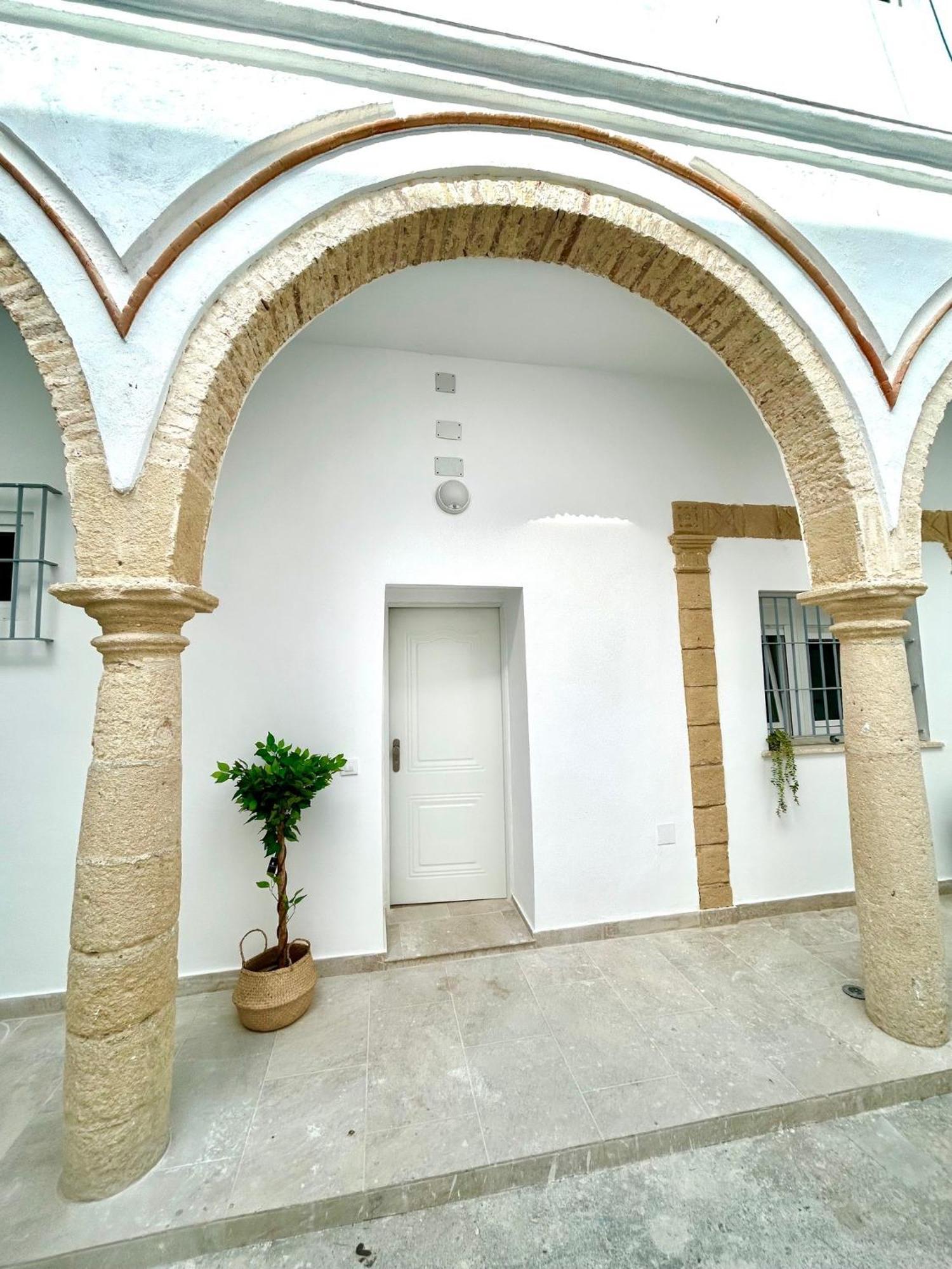Gatu Casa Solera, Un Lugar Unico, "Preferente Para Mayores De 25 Anos Y Familias " El Puerto de Santa Maria Exterior photo