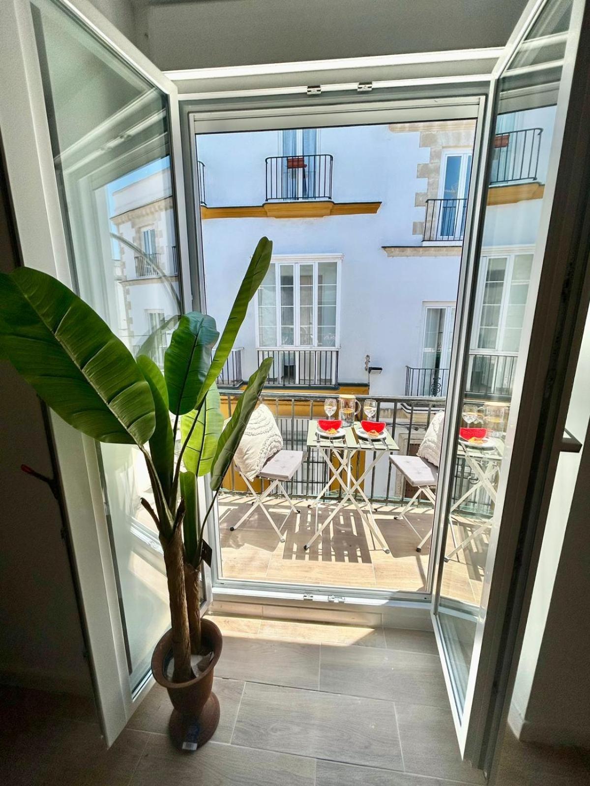 Gatu Casa Solera, Un Lugar Unico, "Preferente Para Mayores De 25 Anos Y Familias " El Puerto de Santa Maria Exterior photo